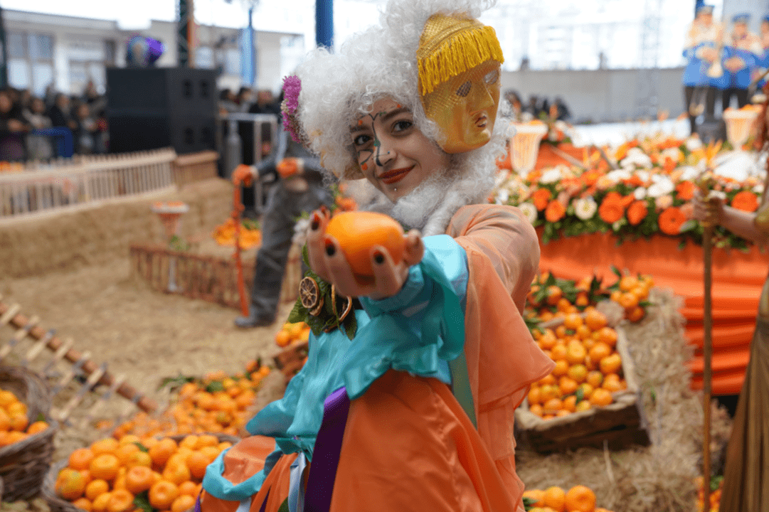 Seferihisar: Sakin Şehir Konsepti ve Mandalina Festivali